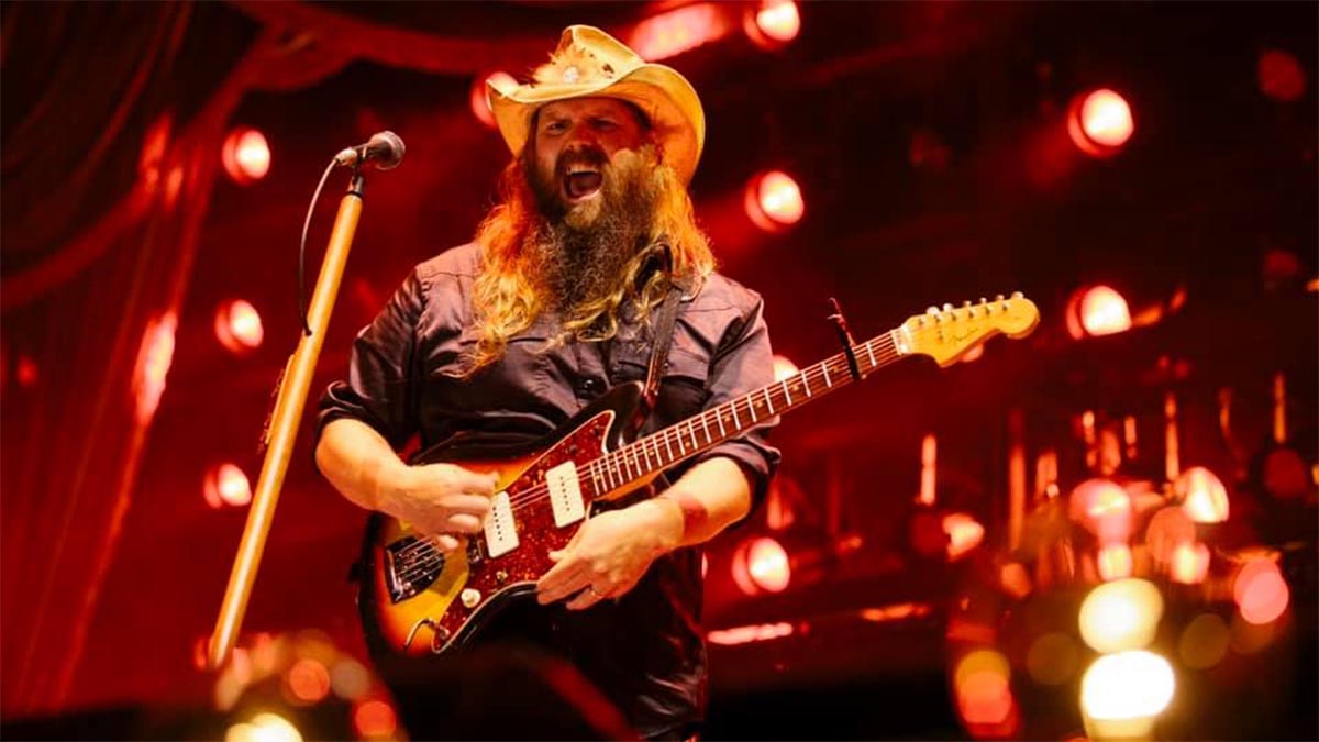 chris stapleton at mattress firm amphitheatre