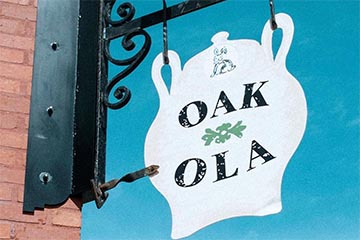 Oak & Ola